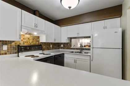 Primary Bedroom Photo of 14 1141 Eagleridge Drive, Coquitlam, BC