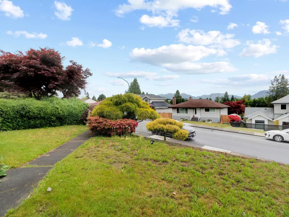 Family Room Photo of 4156 Castlewood Crescent, Burnaby, BC