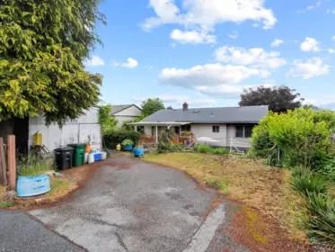 4156 Castlewood Crescent, Burnaby, BC, Burnaby — Single Family Residence for sale