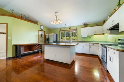 Kitchen Photo of 8379 Chelmsford Place, Chilliwack, BC