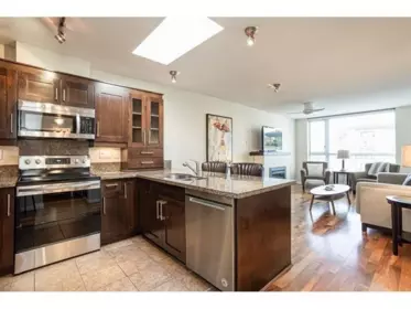 303 15777 Marine Drive, White Rock, BC, White Rock — Apartment/Condo for sale