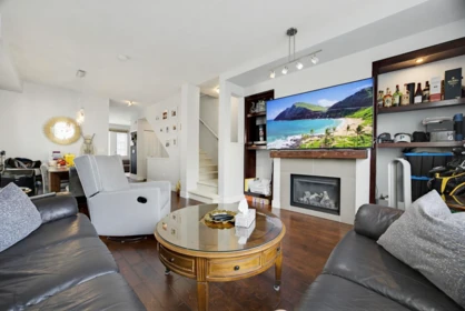 Breakfast Nook Photo of 173 2501 161a Street, Surrey, BC