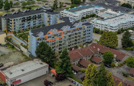 Playground / Recreational Area Near 604 32838 Landeau Place, Abbotsford, BC