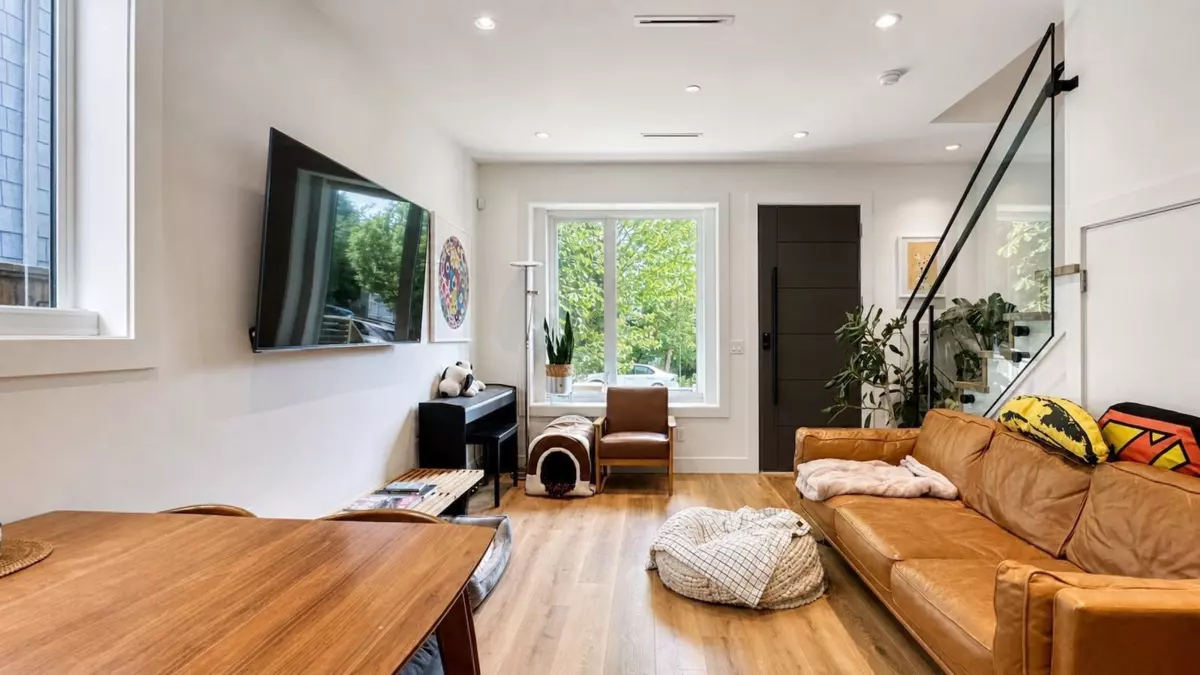 Family Room Photo of 849 W 67th Avenue, Vancouver, BC