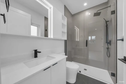 Powder Room Photo of 2713 Cheyenne Avenue, Vancouver, BC