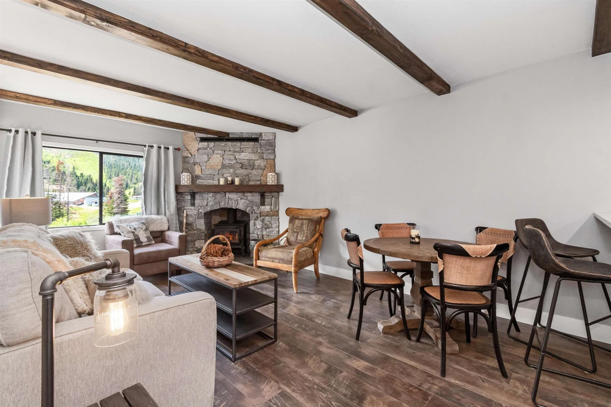 Family Room Photo of 309B 21000 Enzian Way, Agassiz, BC