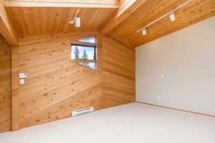 Garage Interior Photo of 588 Hillcrest Street, Coquitlam, BC