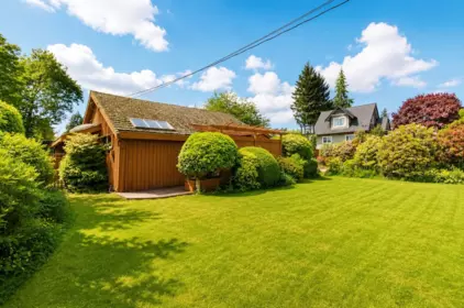 Swimming Pool Photo of 588 Hillcrest Street, Coquitlam, BC