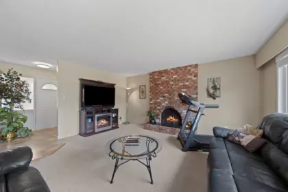 Pantry Photo of 19347 117b Avenue, Pitt Meadows, BC