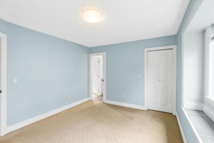 Entry Foyer Photo of 7161 151 Street, Surrey, BC