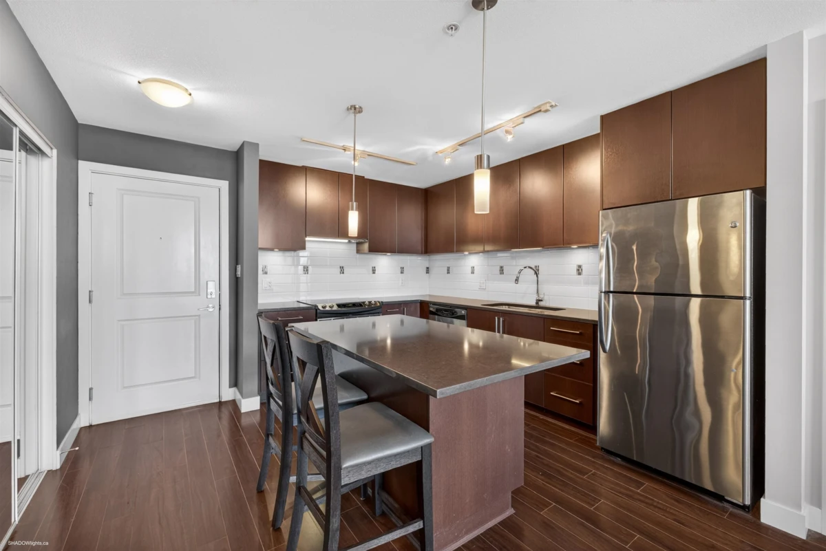 Dining Area Photo of 456 15850 26 Avenue, Surrey, BC
