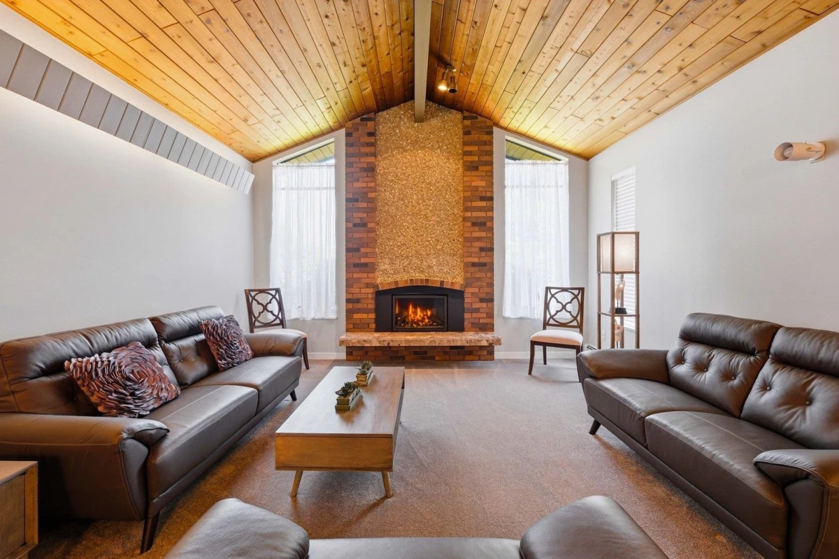 Family Room Photo of 1390 Eastlawn Drive, Burnaby, BC