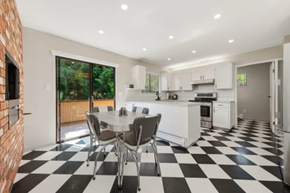 Breakfast Nook Photo of 1390 Eastlawn Drive, Burnaby, BC