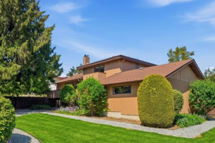 Office / Den Photo of 1390 Eastlawn Drive, Burnaby, BC