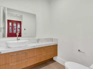 Powder Room Photo of 2566 W 2nd Avenue, Vancouver, BC