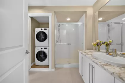 Hallway Photo of 23 5812 Tisdall Street, Vancouver, BC