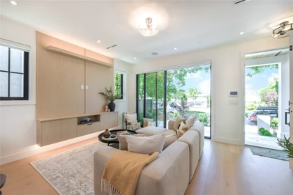 1 2682 Napier Street, Vancouver, BC, Vancouver — Half Duplex for sale