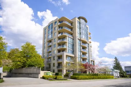 402 15445 Vine Avenue, White Rock, BC, White Rock — Apartment/Condo for sale