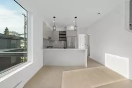 208 921 Grant Street, Coquitlam, BC