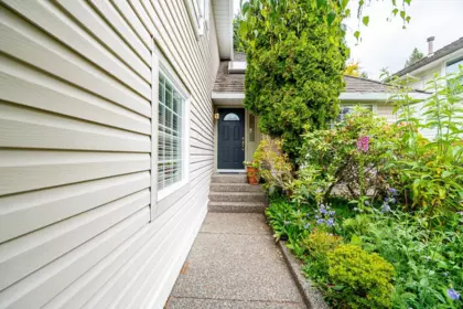 954 160b Street, Surrey, BC, Surrey — Single Family Residence for sale