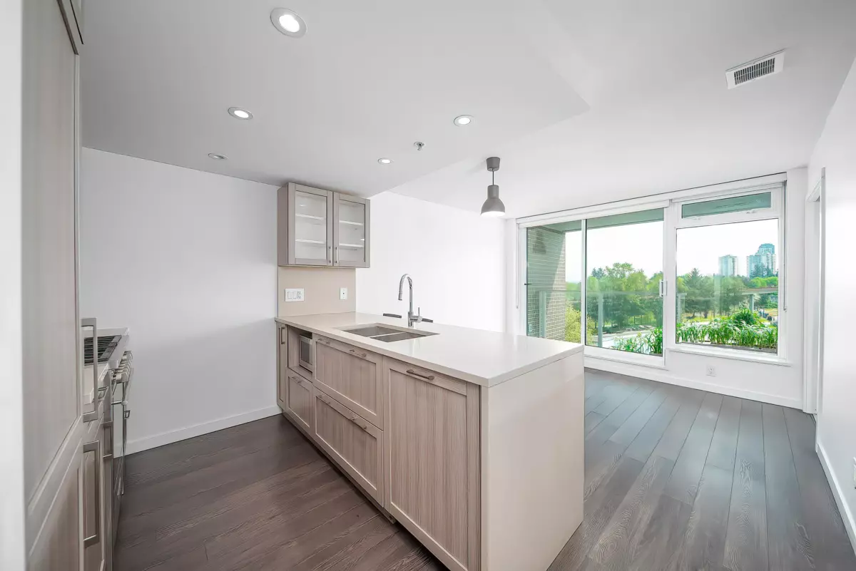 Exterior Rear Photo of 915 5665 Boundary Road, Vancouver, BC