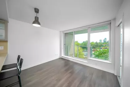 Kitchen Photo of 915 5665 Boundary Road, Vancouver, BC