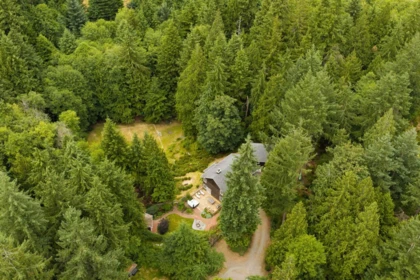 Front Yard Photo of 740 Minnows Lane, Bowen Island, BC
