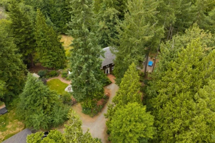 Outdoor Kitchen Photo of 740 Minnows Lane, Bowen Island, BC