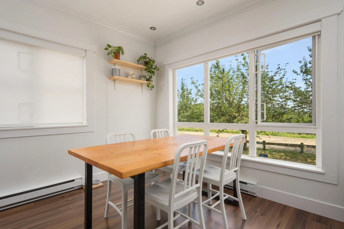 Family Room Photo of 1 13028 No. 2 Road, Richmond, BC