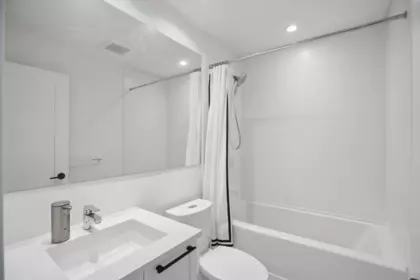 Hallway Photo of 45 3552 Victoria Drive, Coquitlam, BC