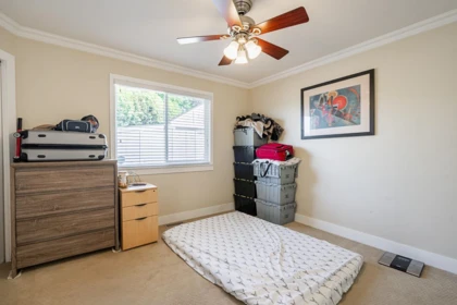 Hallway Photo of 18656 64a Avenue, Surrey, BC