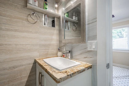 Laundry Room Photo of 18656 64a Avenue, Surrey, BC