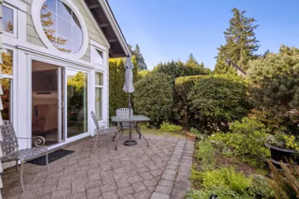 Powder Room Photo of 1 5110 Alderfeild Place, West Vancouver, BC