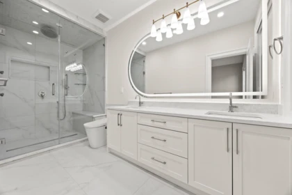 Hallway Photo of 10266 166a Street, Surrey, BC