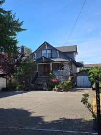 4431 Steveston Highway, Vancouver, BC, Vancouver — Single Family Residence for sale