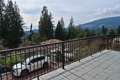 4989 Chalet Place, North Vancouver, BC, North Vancouver — Single Family Residence for sale