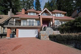 4989 Chalet Place, North Vancouver, BC