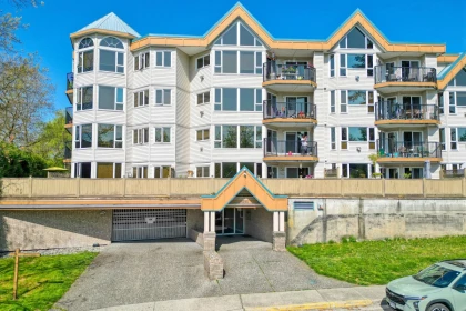 204 11595 Fraser Street, Maple Ridge, BC, Maple Ridge — Apartment/Condo for sale