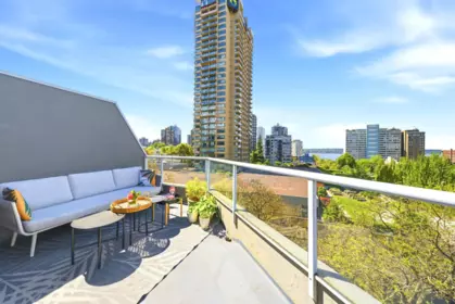 Kitchen Island Photo of 701 1771 Nelson Street, Vancouver, BC