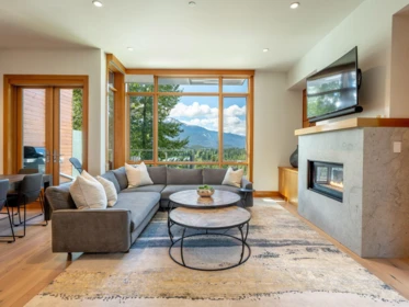 21 8400 Ashleigh Mcivor Drive, Whistler, BC, Whistler — Townhouse for sale