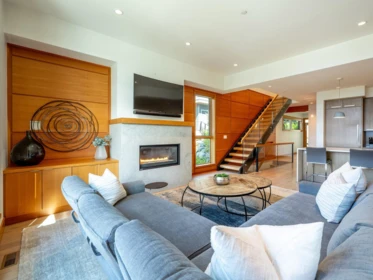 21 8400 Ashleigh Mcivor Drive, Whistler, BC, Whistler — Townhouse for sale