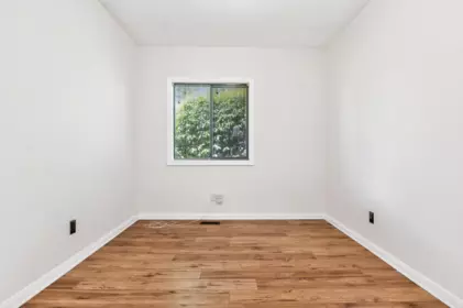 Basement Recreation Room Photo of 16327 Northglen Close, Surrey, BC