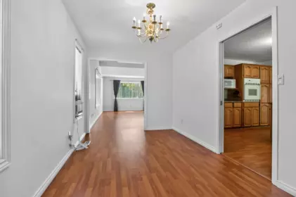 Breakfast Nook Photo of 16327 Northglen Close, Surrey, BC