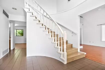 16327 Northglen Close, Surrey, BC, Surrey — Single Family Residence for sale