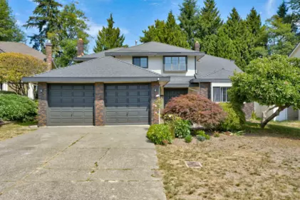 16327 Northglen Close, Surrey, BC, Surrey — Single Family Residence for sale