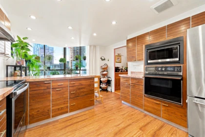 Breakfast Nook Photo of 1601 738 Broughton Street, Vancouver, BC