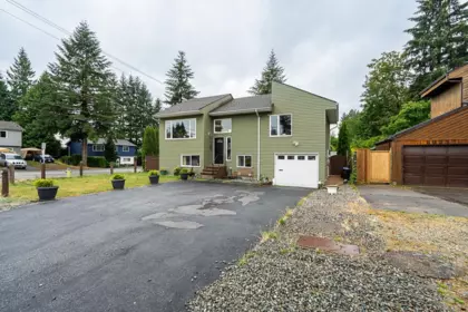 8015 Caribou Street, Mission, BC, Mission — Single Family Residence for sale
