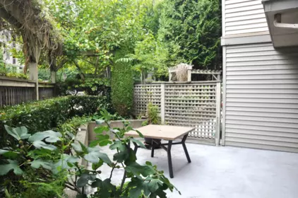 105 8180 Jones Road, Richmond, BC, Richmond — Apartment/Condo for sale