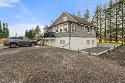 Primary Bedroom Photo of 11186 Farms Road, Mission, BC
