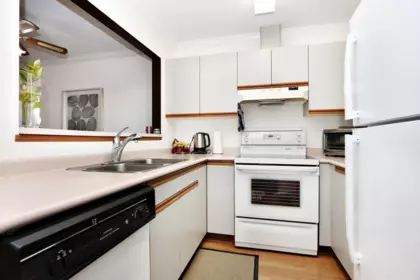 Breakfast Nook Photo of 302 46005 Bole Avenue, Chilliwack, BC